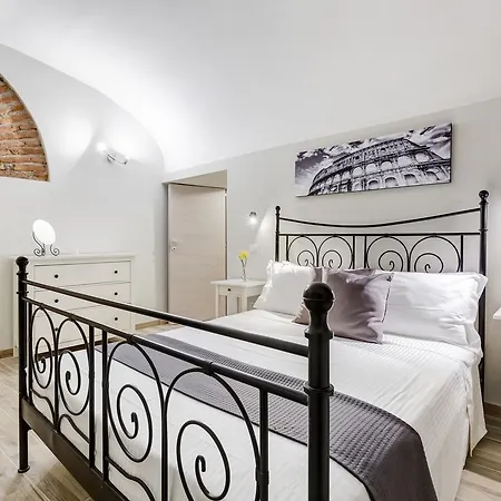 Ludovico Muratori Apartment *